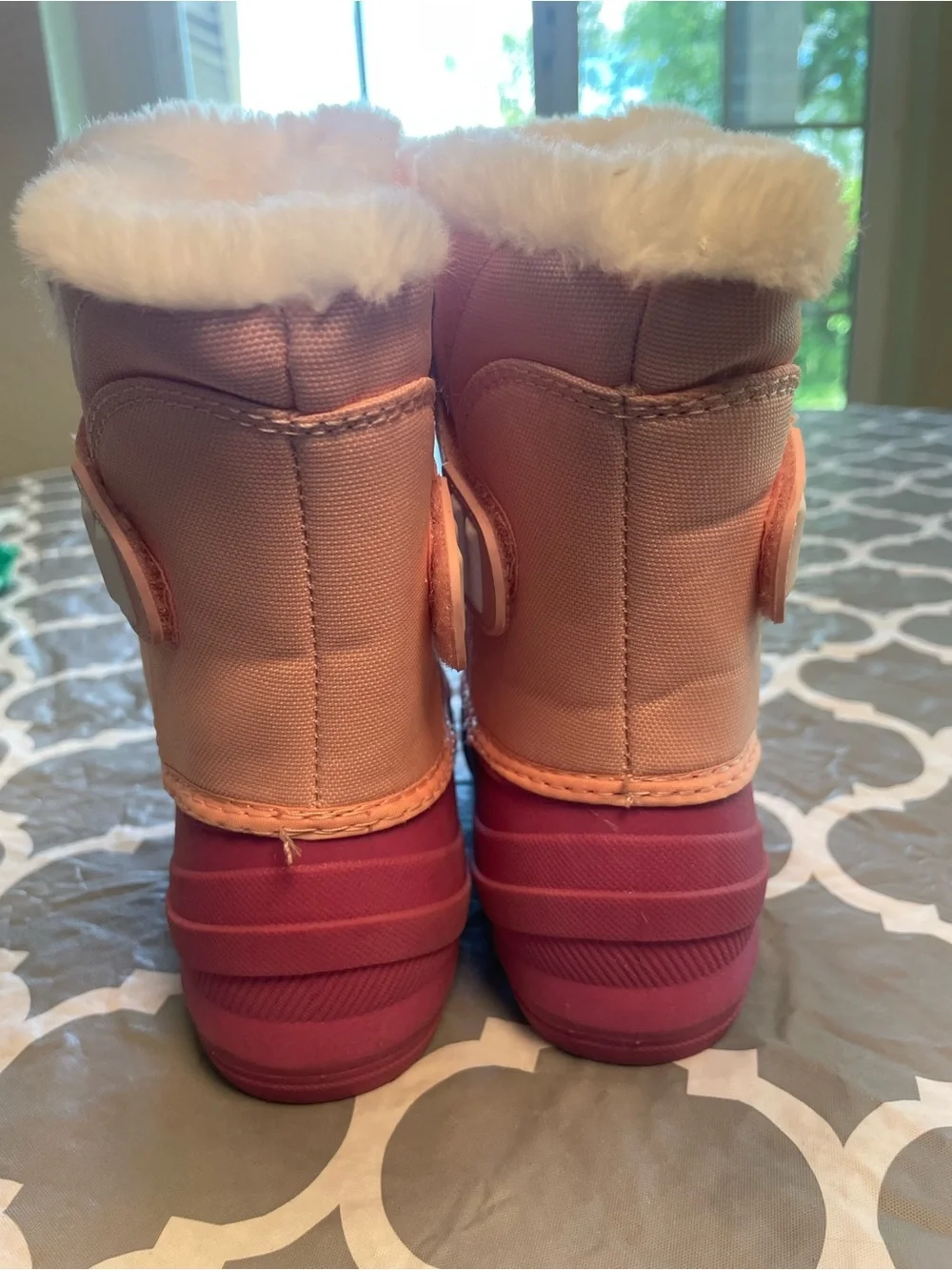 Thermolite Girls Sz 11 Pink kissing Unicorn Winter snow waterproof boots outdoor